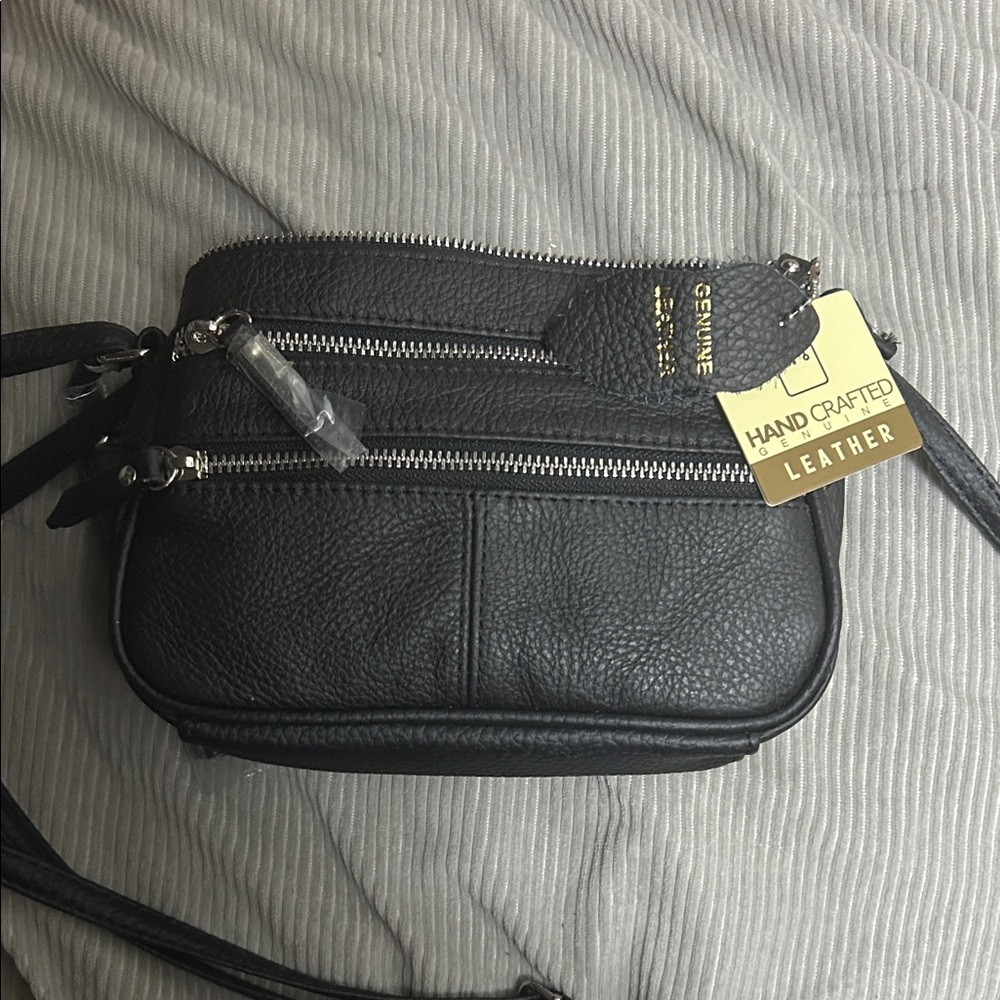 Elegant Black Leather Crossbody Bag